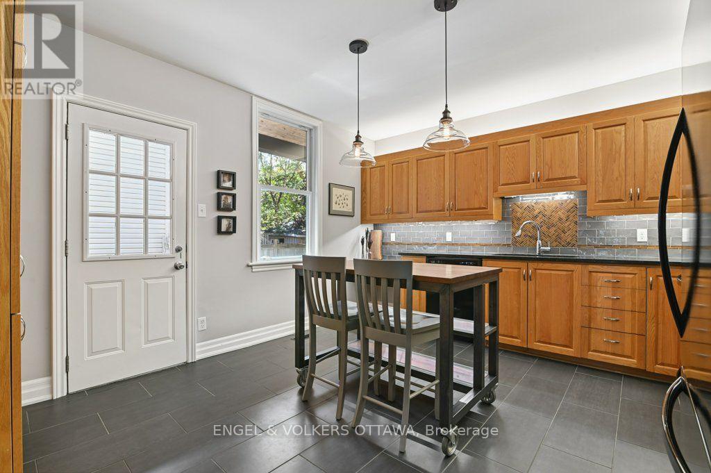 390 WINSTON AVENUE - Image 19