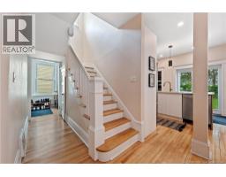 333 Cameron Street, photo 3