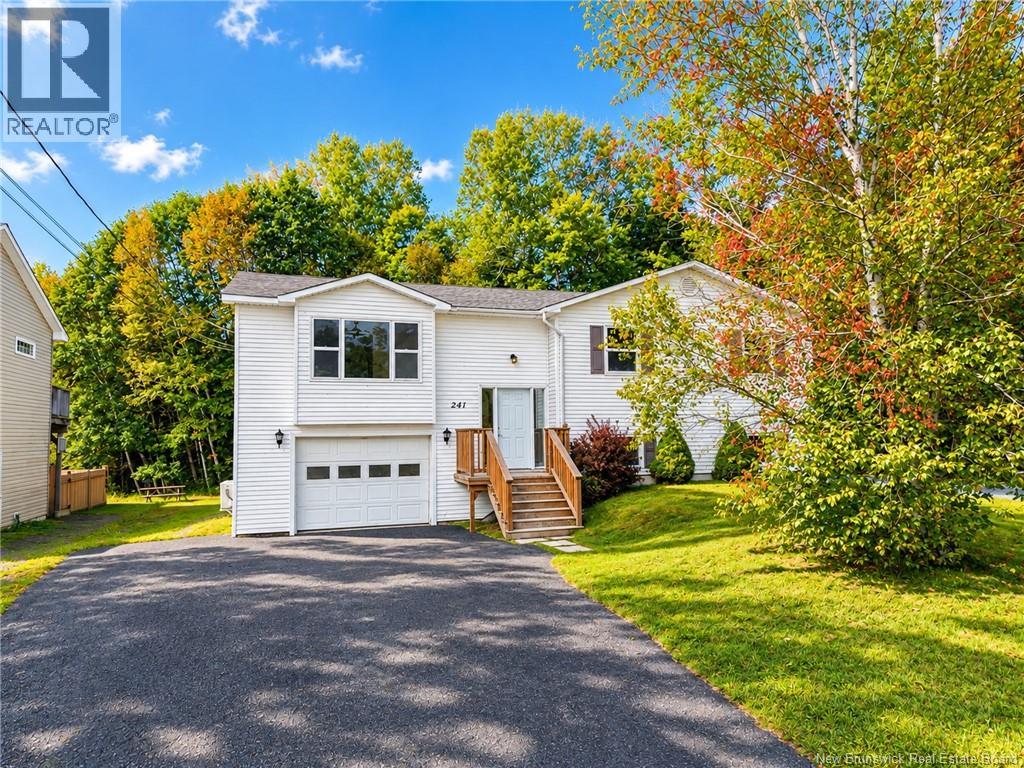 241 Claudie Road, Fredericton, New Brunswick, E3G7T6, Fredericton, New Brunswick — photo 3 of 5