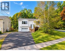 241 Claudie Road, photo 2