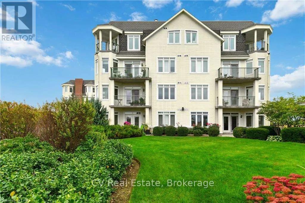 #101 10 Bay Street, Blue Mountains, Ontario, N0H2P0, Blue Mountains, Ontario — photo 1 of 5