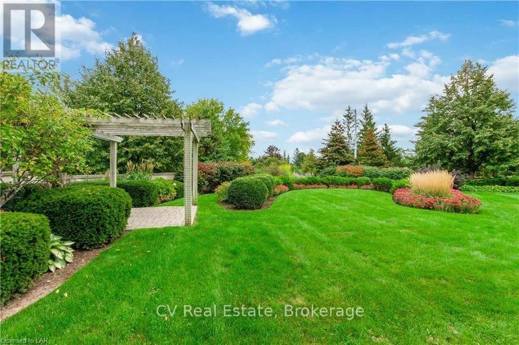 #101 10 Bay Street, Blue Mountains, Ontario, N0H2P0, Blue Mountains, Ontario — photo 3 of 5
