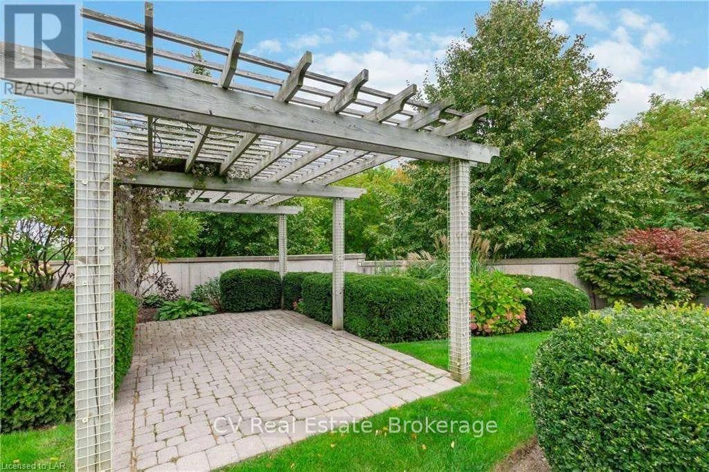 #101 10 Bay Street, Blue Mountains, Ontario, N0H2P0, Blue Mountains, Ontario — photo 5 of 5
