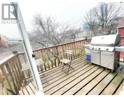 Kitchen - 1 - 20 Sullivan Street, Toronto, ON M5T1B9 Photo 6