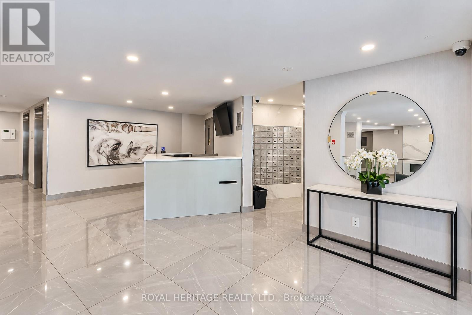 #603 10 EDGECLIFF GOLFWAY - 2