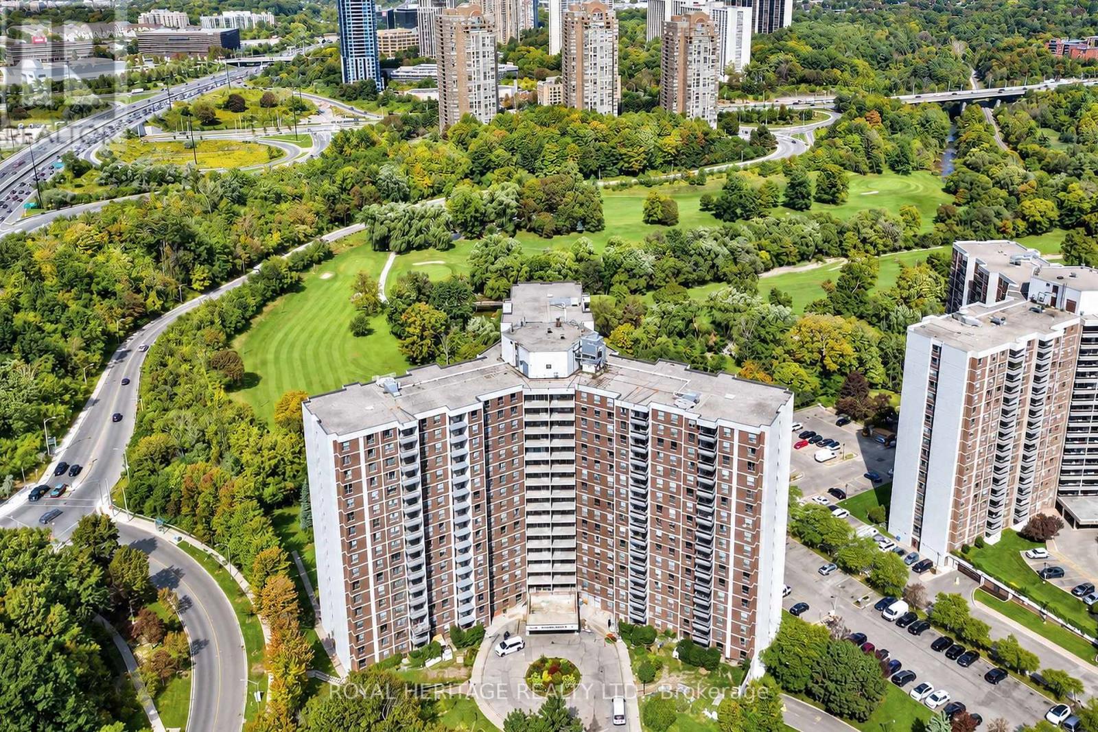 #603 10 EDGECLIFF GOLFWAY - 42