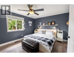 4069 Pine Crescent, Petrolia, ON N0N1R0 Photo 12