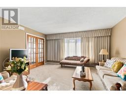5 Trafalgar Drive thumbnail 16