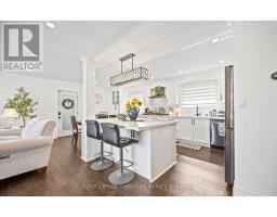 Family room - 57 Sabrina Drive, Toronto, ON M9R2J8 Photo 8