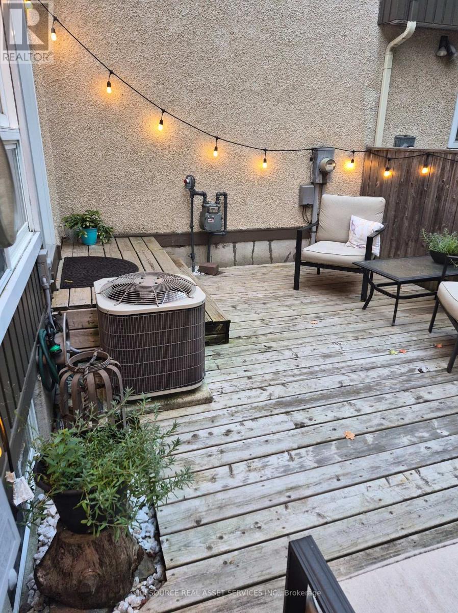 1576 LASSITER TERRACE - 26