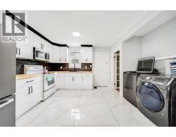 Foyer - 629 Stanley Street, Windsor, ON N8X3B3 Photo 11