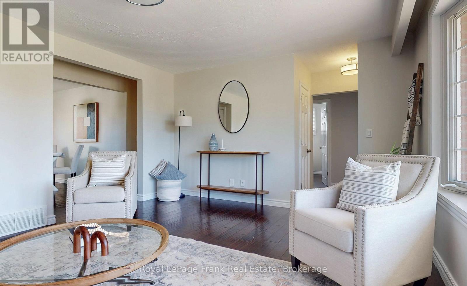 121 LABRADOR DRIVE - 10