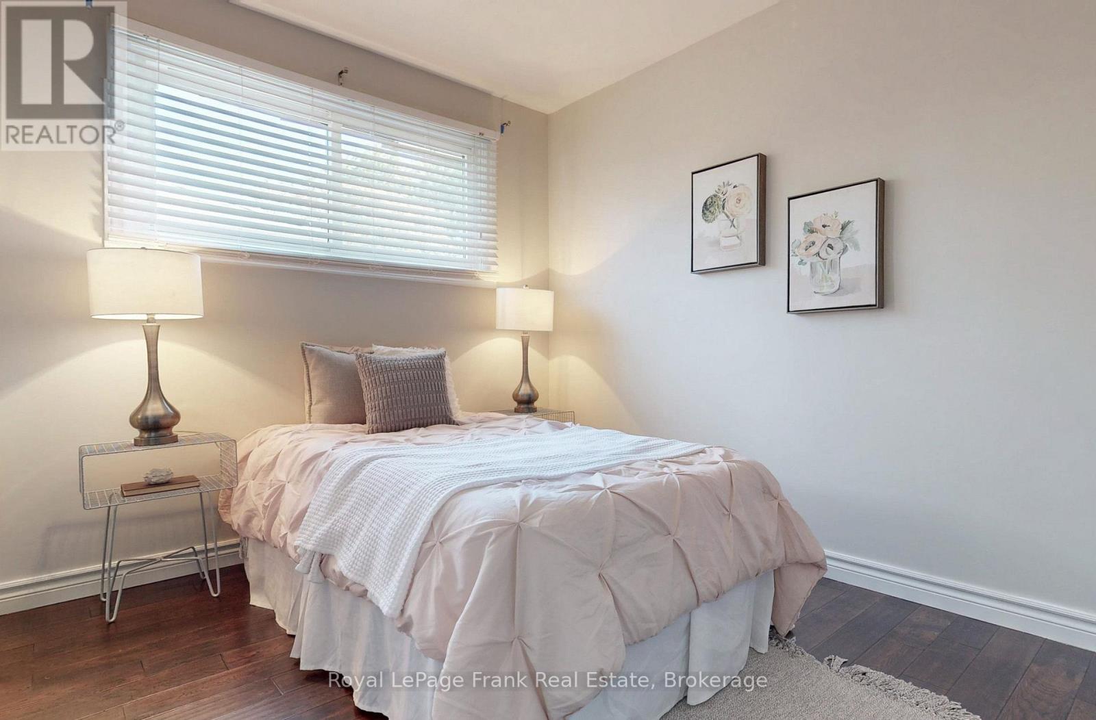 121 LABRADOR DRIVE - Image 19