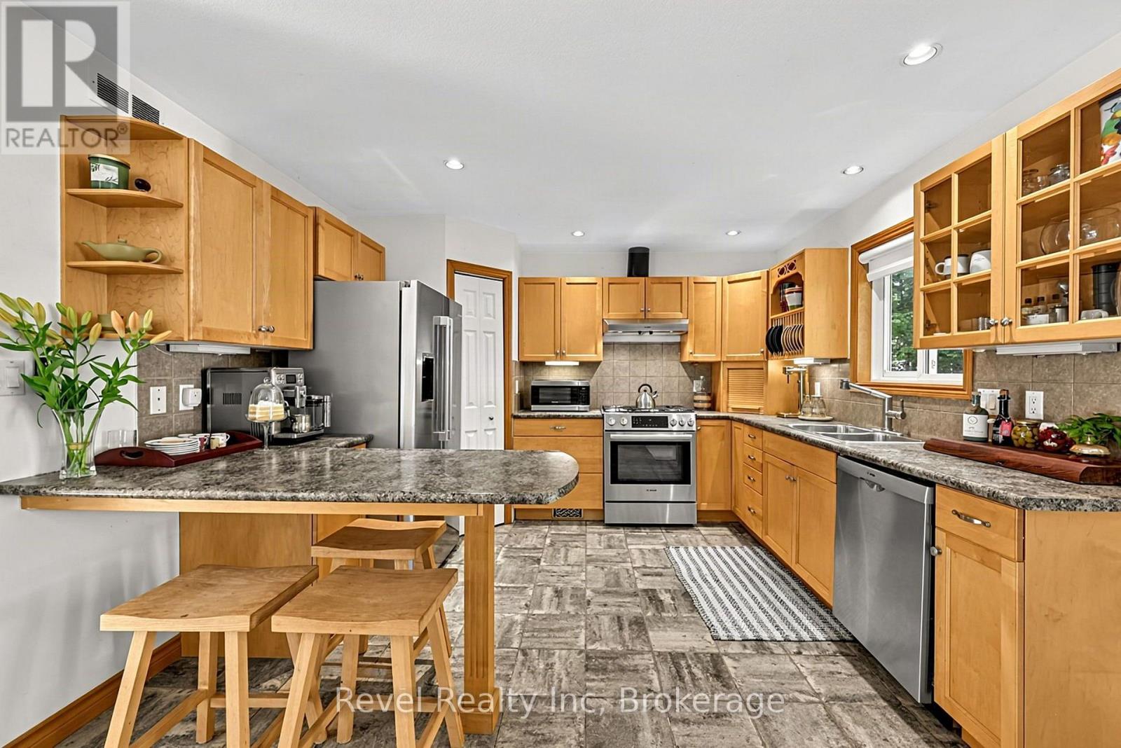 18 RUE VANIER ROAD - 7