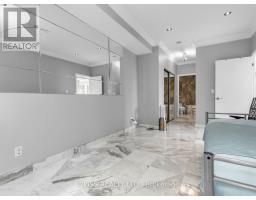 902 - 18 Beverley Street, Toronto, ON M5T3L2 Photo 13