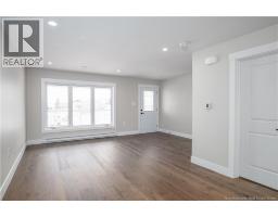 6 Rockingstone Drive, photo 3