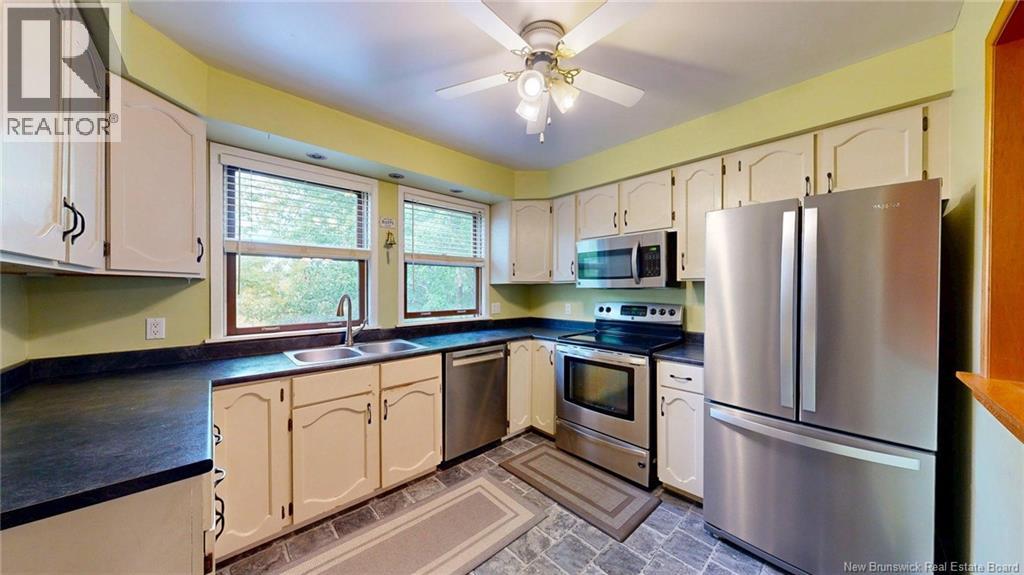 41 Hillsview Crescent - 12