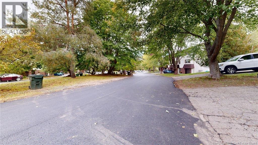 41 Hillsview Crescent - Image 22