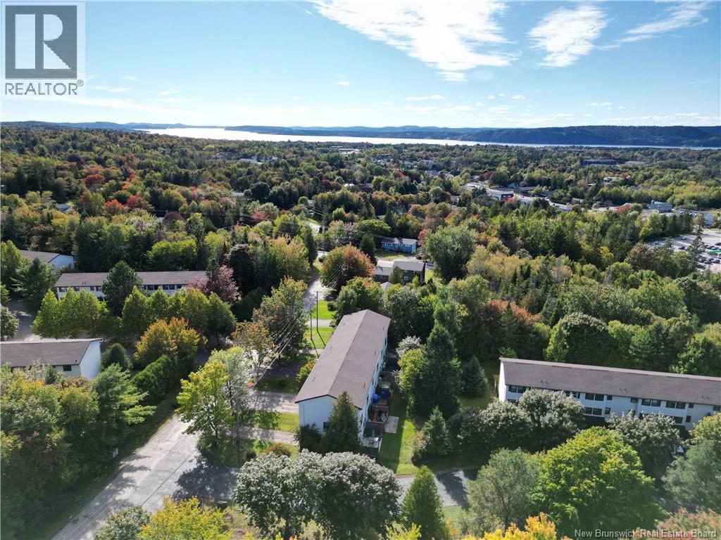 41 Hillsview Crescent - Image 25
