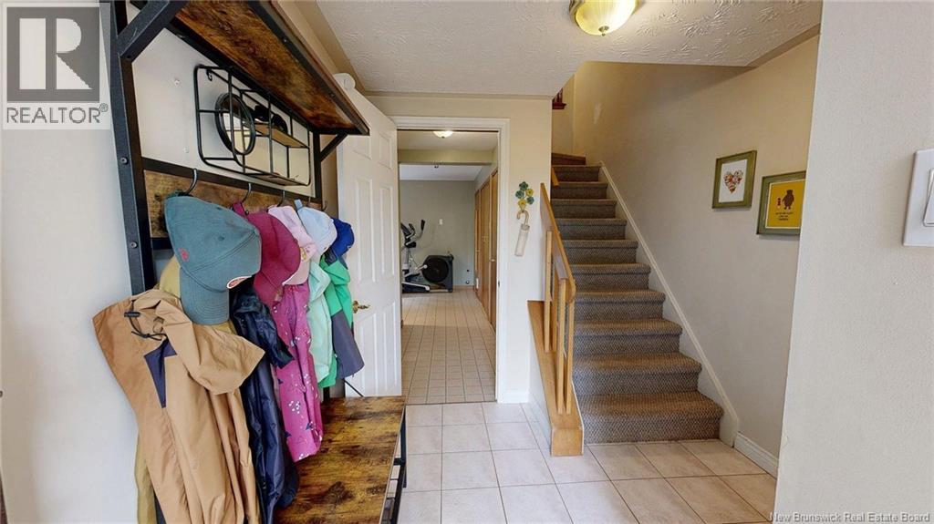 41 Hillsview Crescent - 2