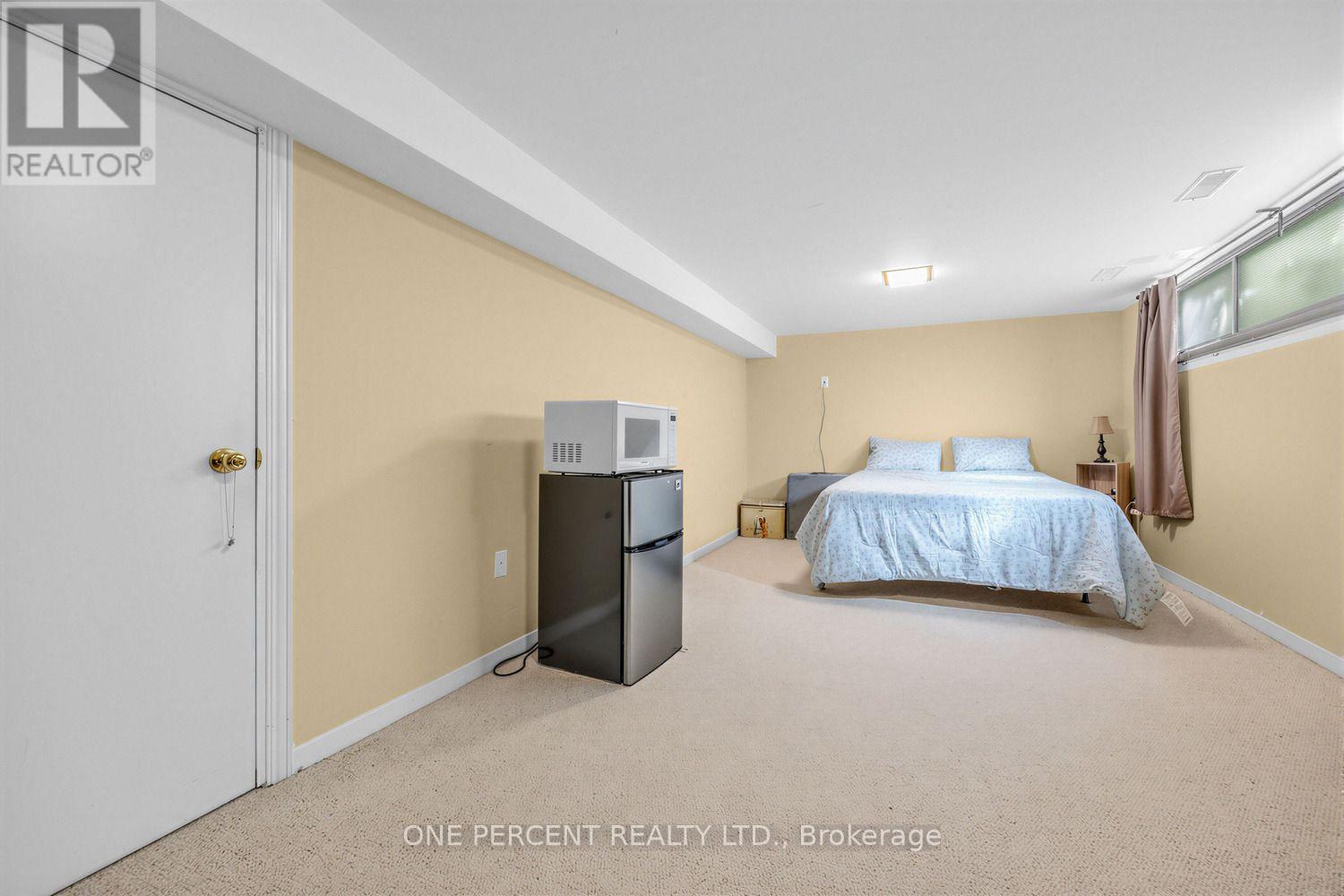 78 MELCHIOR DRIVE - 24