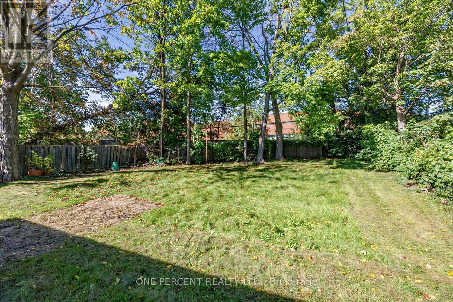 78 MELCHIOR DRIVE - 33