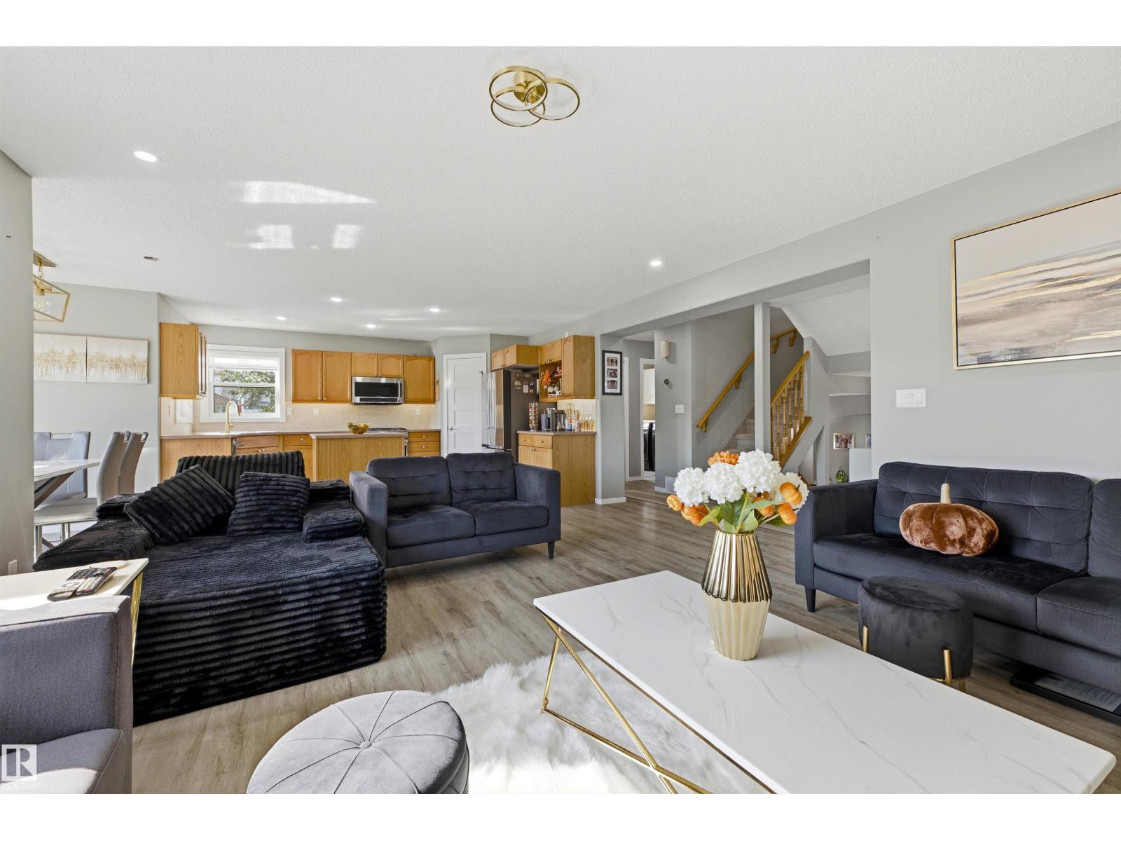 8903 176 AV NW - Image 10