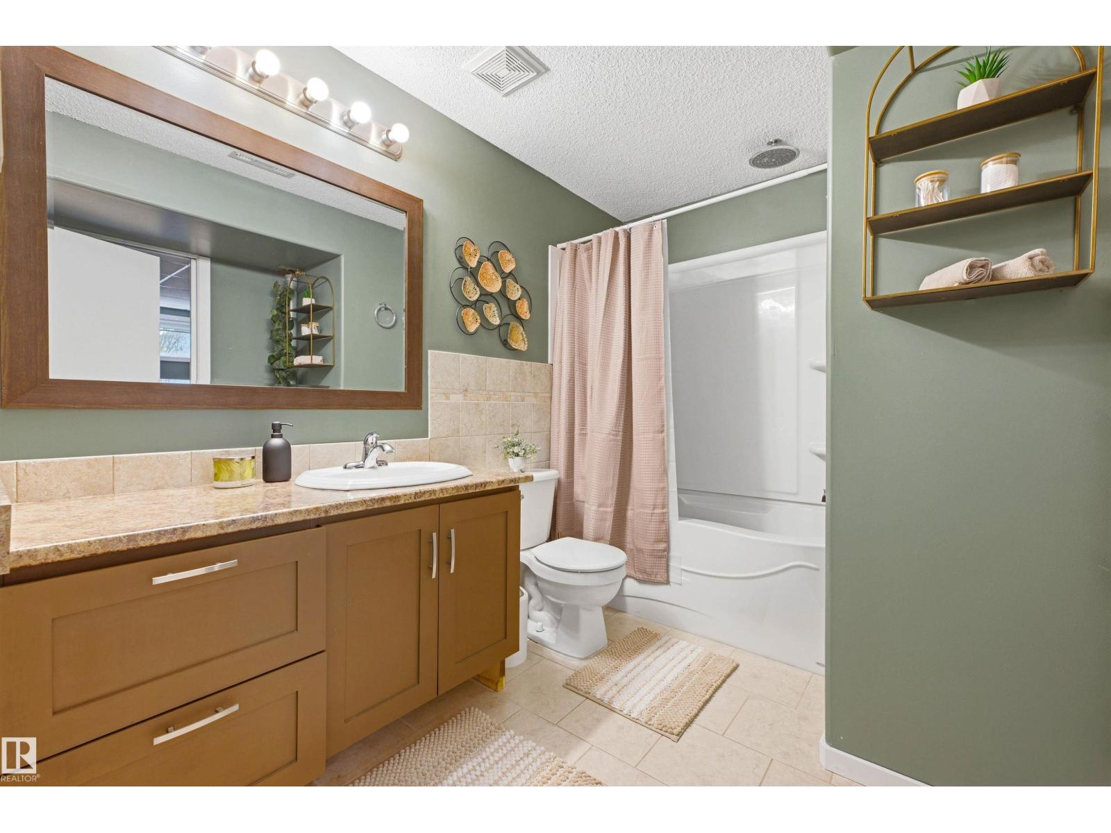8903 176 AV NW - Image 34