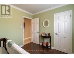 Recreational, Games room - 18 Oak Street, Barrie, ON L4M3V2 Photo 10