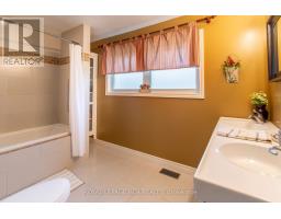 18 Oak Street, Barrie, ON L4M3V2 Photo 13