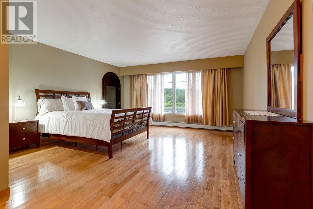 3166 Algonquin Road - 16
