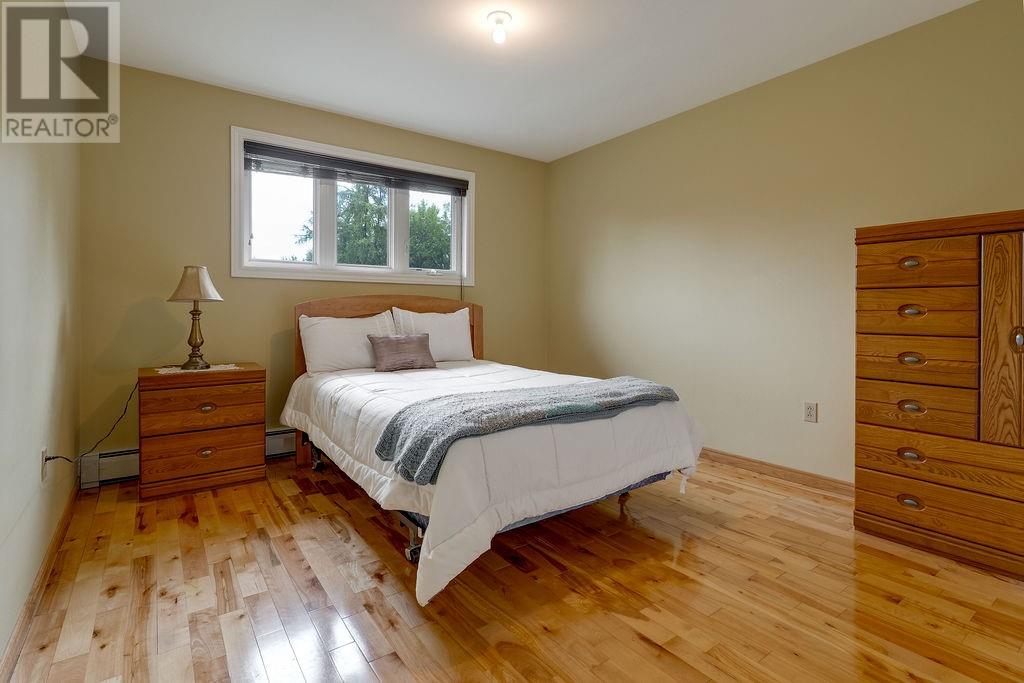 3166 Algonquin Road - Image 20