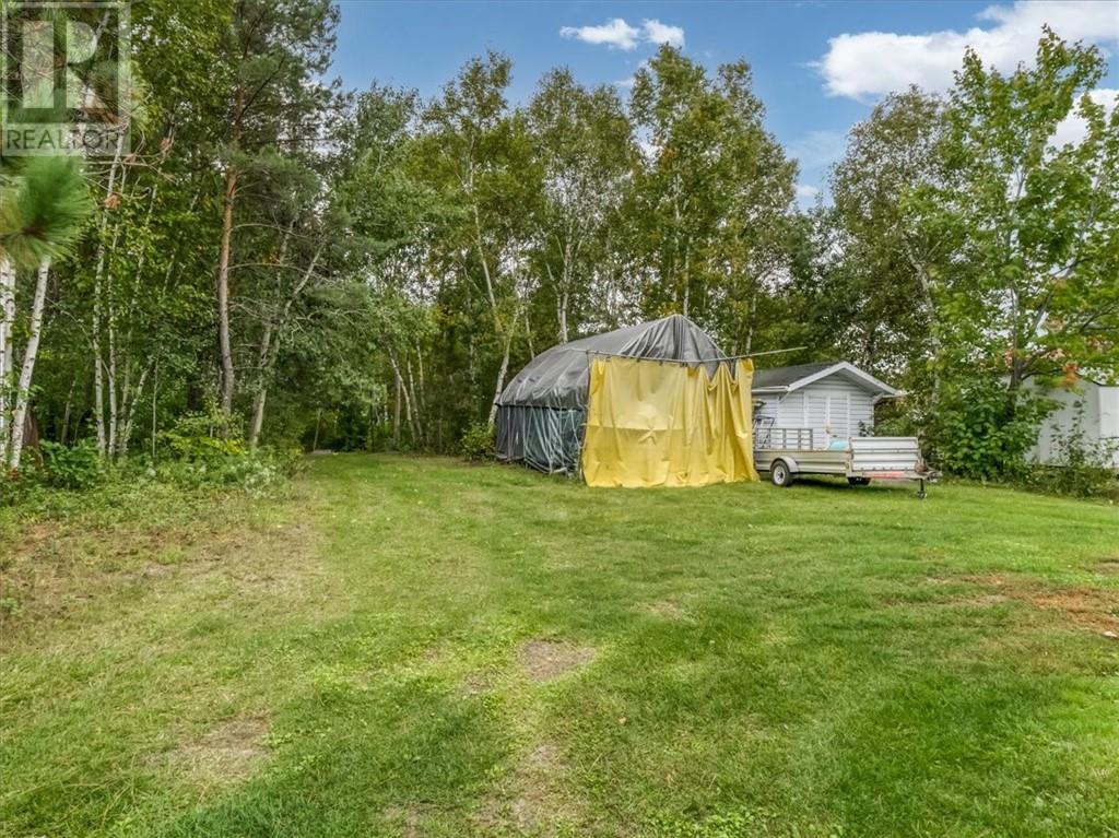 2650 Falconbridge Highway - 22