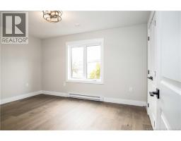 4 Rockingstone Drive, photo 22