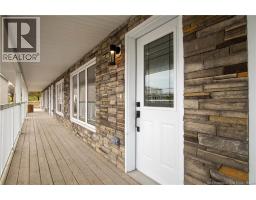 4 Rockingstone Drive, photo 3