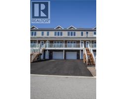 4 Rockingstone Drive, photo 2