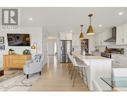 172 Lanark Drive thumbnail 11