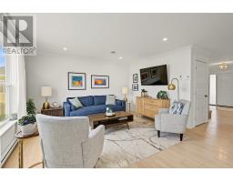 172 Lanark Drive thumbnail 13