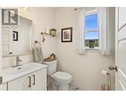 172 Lanark Drive thumbnail 18