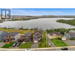 172 Lanark Drive thumbnail 7