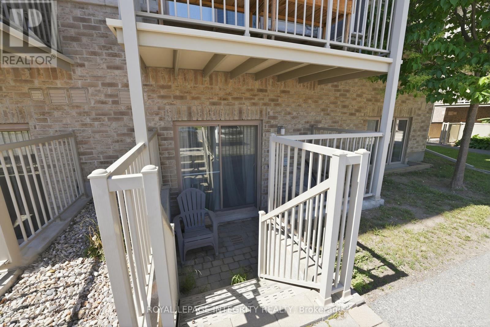 #A 20 TADLEY PRIVATE - Image 19