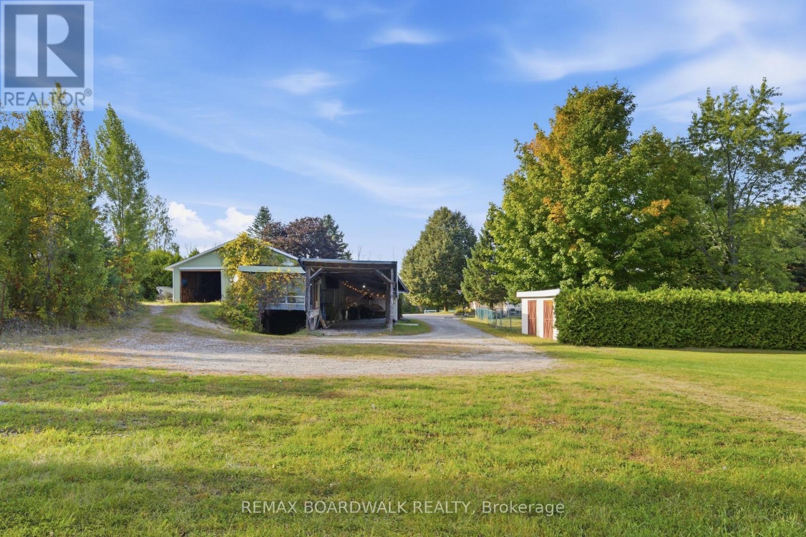 2725 MCINTOSH ROAD - Image 17