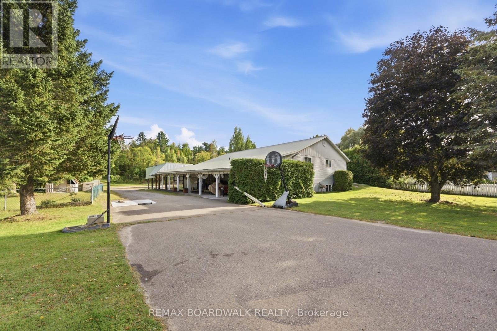 2725 MCINTOSH ROAD - Image 18