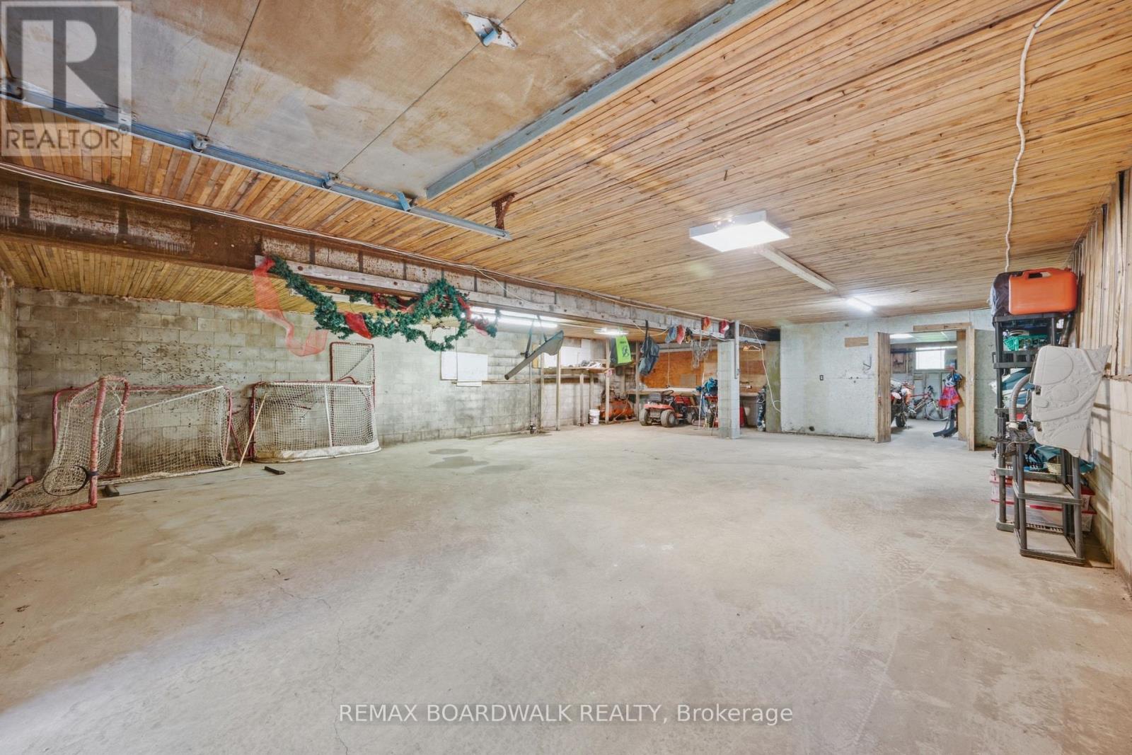 2725 MCINTOSH ROAD - Image 21