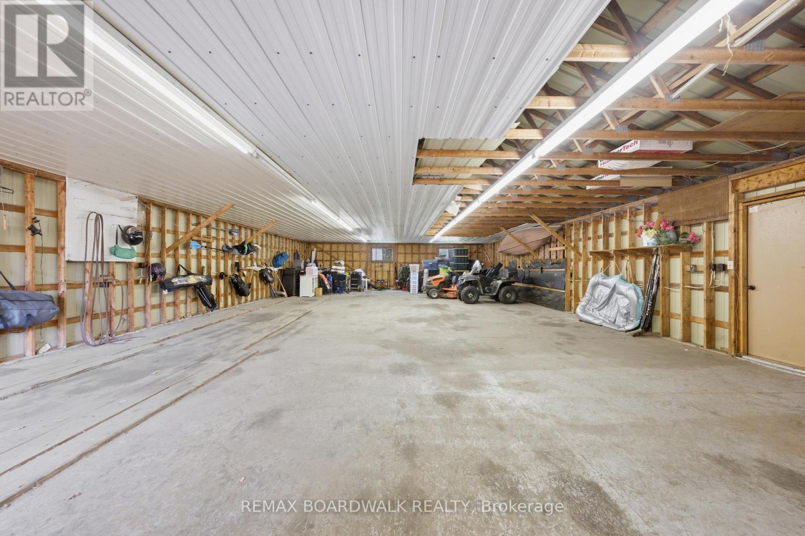 2725 MCINTOSH ROAD - Image 25