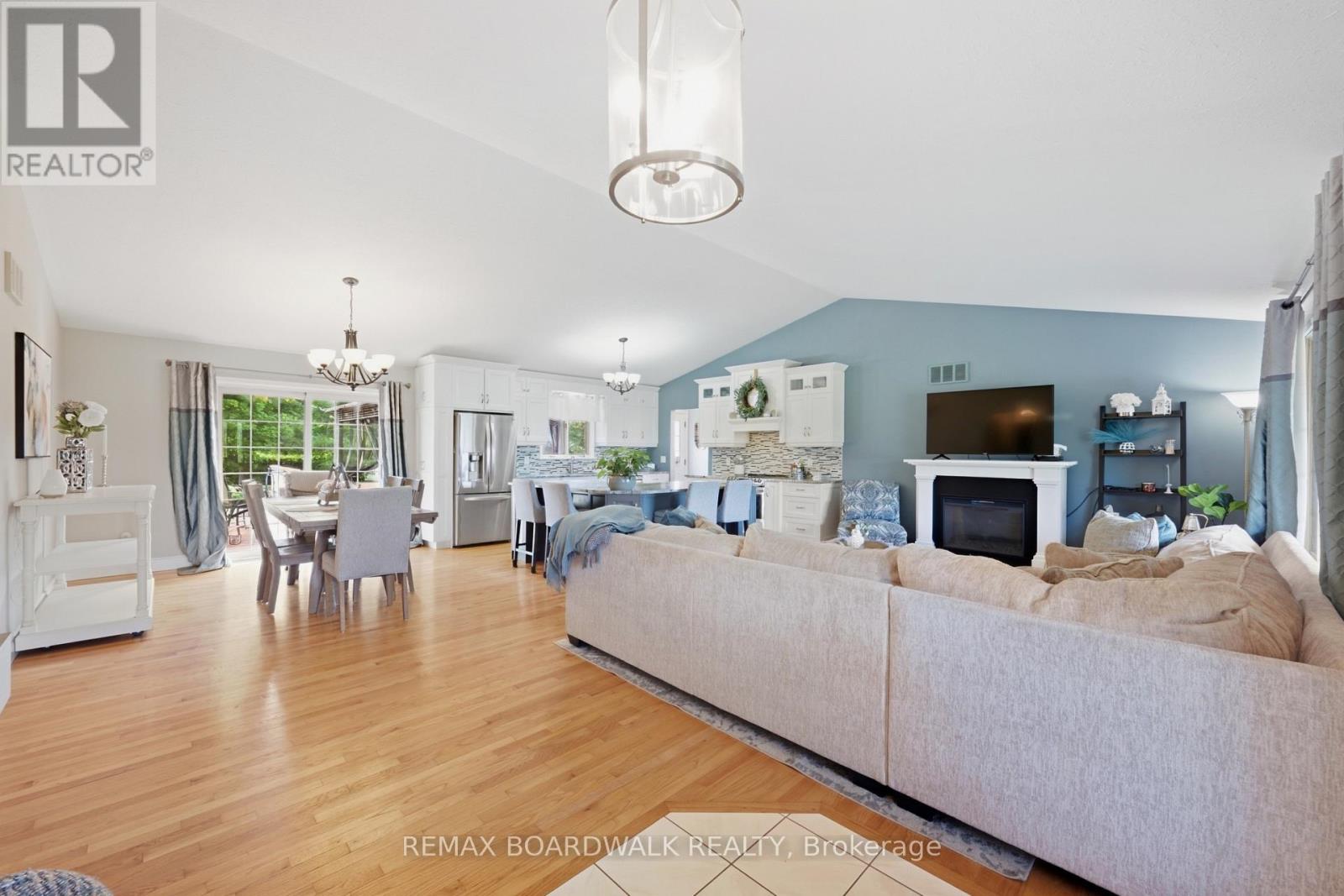 2725 MCINTOSH ROAD - Image 28