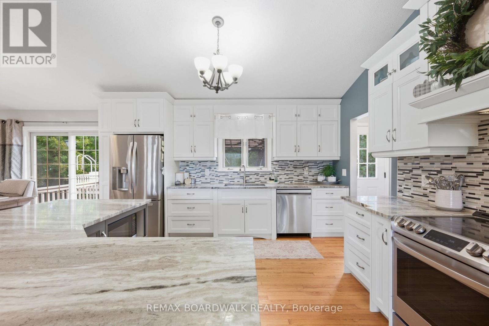 2725 MCINTOSH ROAD - Image 30