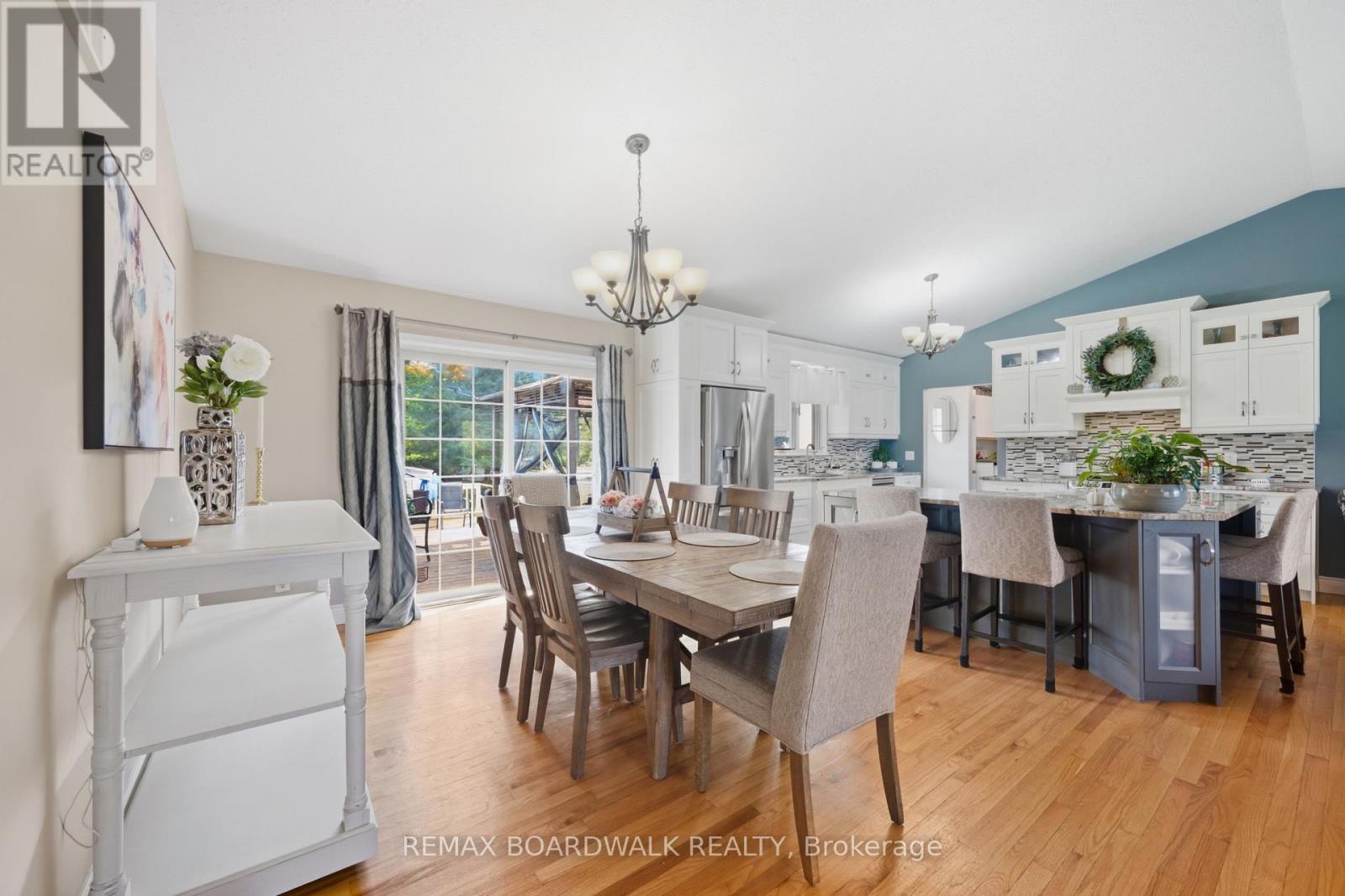 2725 MCINTOSH ROAD - Image 32