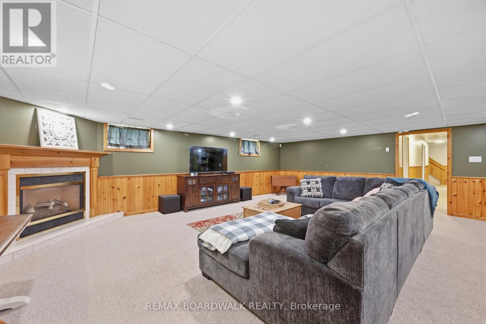 2725 MCINTOSH ROAD - 50