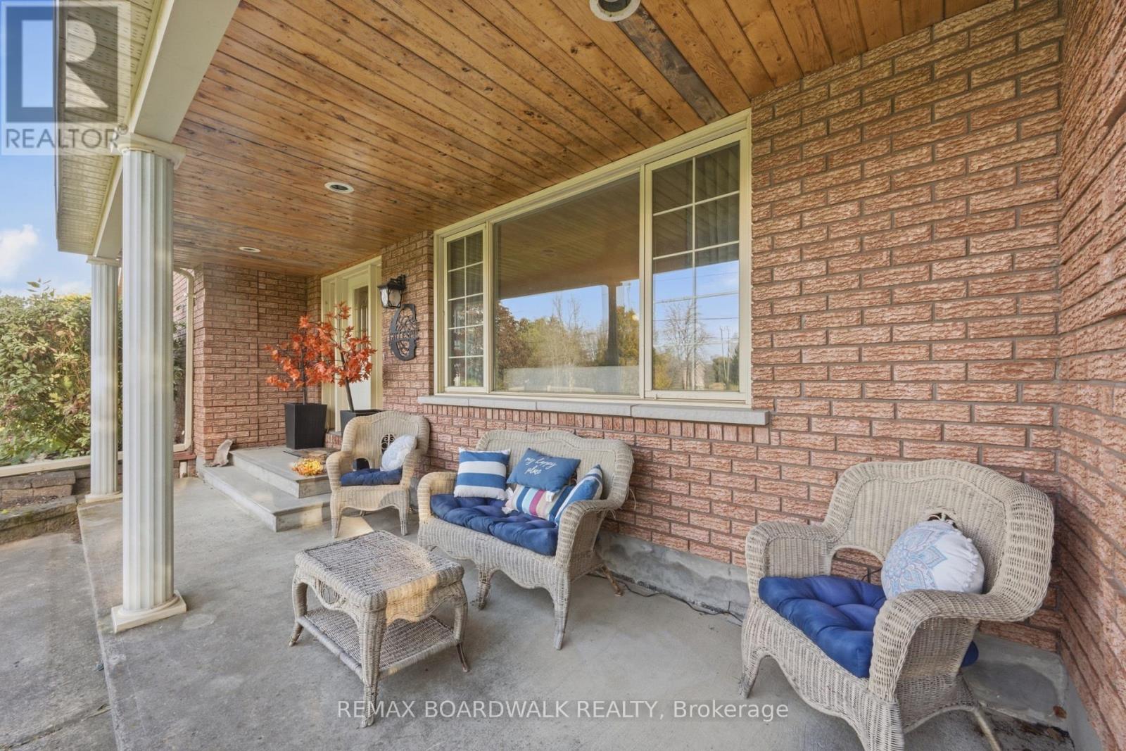 2725 MCINTOSH ROAD - Image 9